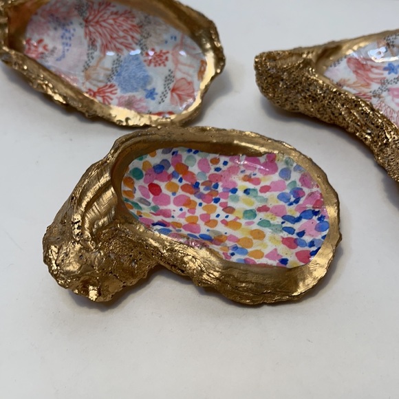 Handcrafted oyster shell trinket dishes - price for set of all 3. - Picture 2 of 7